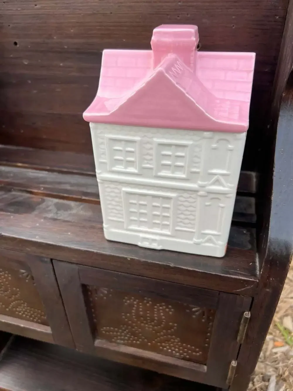 Vintage 1989 Avon Townhouse Collection Tea Room Pink Roof House Canister Jar